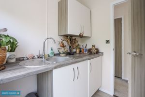 Annexe - Utility Room- click for photo gallery